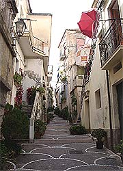 Typical alley in Diamante