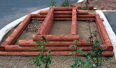 Frame for a Dual-Level Raised Bed