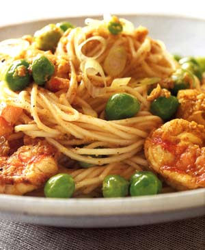 Somen Noodles with Shrimp Curry and Peas