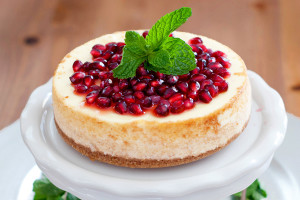 pomegranate-cheesecake-recipe_y7y1mu