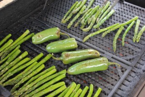 Grilled-Asparagus-and-Peppers