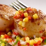 Red Chile Scallops with Cool Mango-Mint Salsa