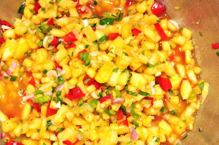 Grilled Pineapple Chipotle Salsa
